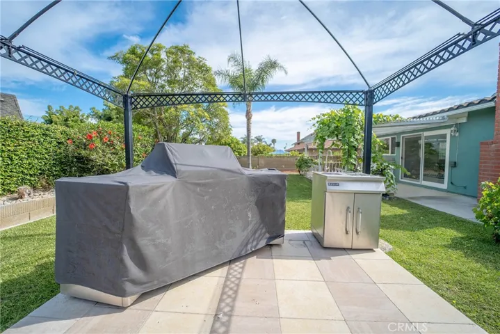 BBQ PATIO