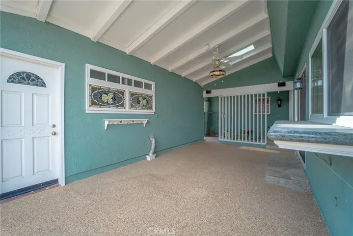 ATRIUM TO GARAGE