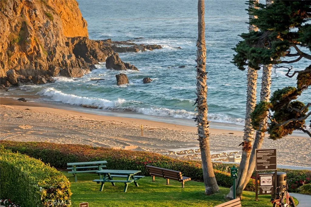 64 Emerald Bay, Laguna Beach, California 92651 home-pic-14
