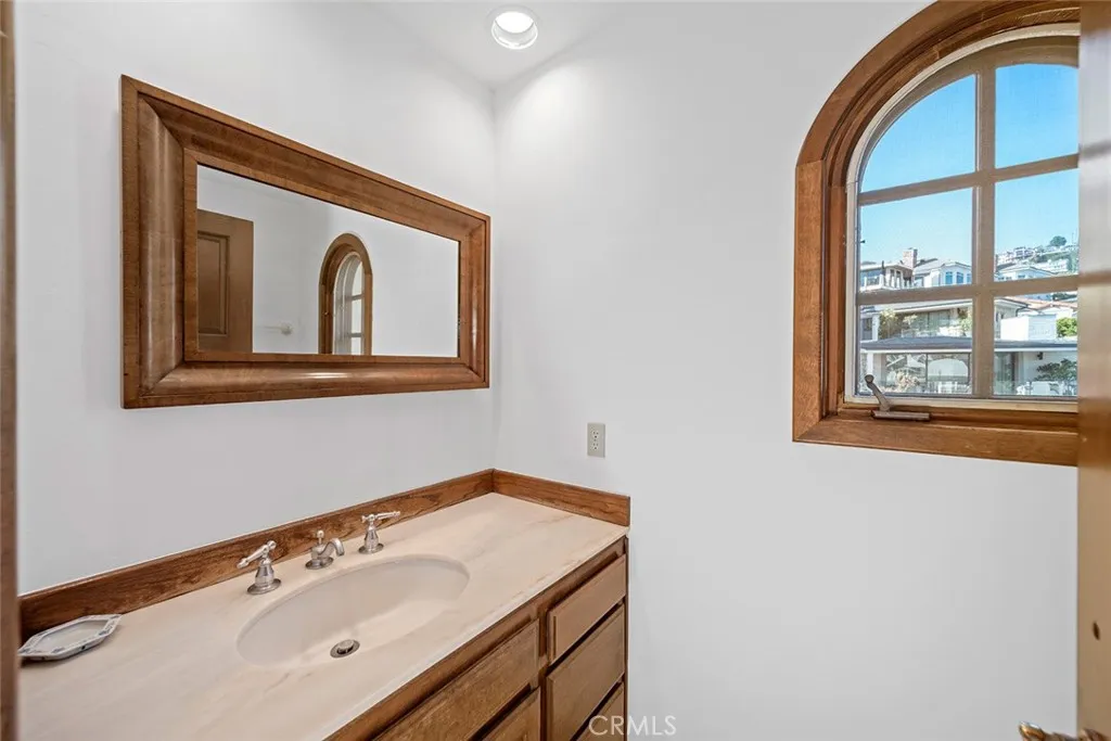 64 Emerald Bay, Laguna Beach, California 92651 home-pic-37