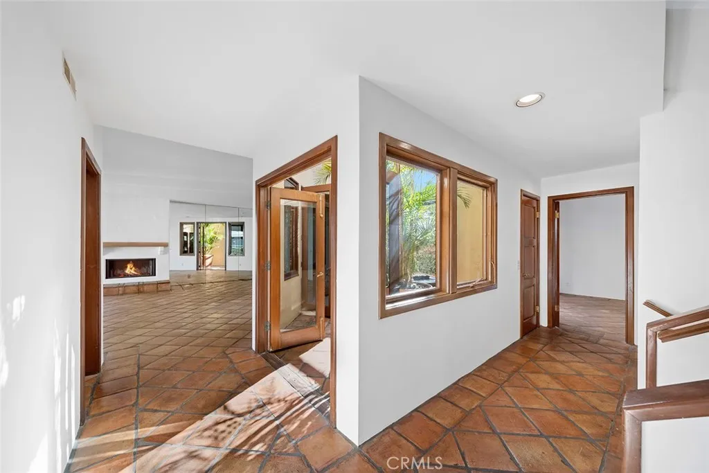 64 Emerald Bay, Laguna Beach, California 92651 home-pic-42
