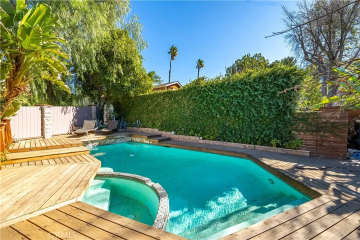 22540 Cass Avenue, Woodland Hills, California 91364