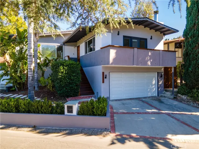22540 Cass Avenue, Woodland Hills, California 91364