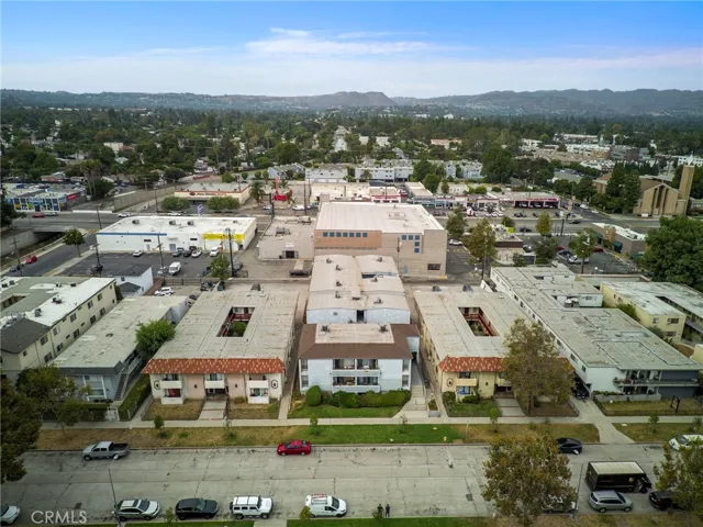 7025 Vassar Avenue, Canoga Park, California 91303