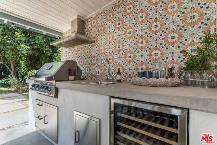 2920 Reservoir Street, Los Angeles, California 90026