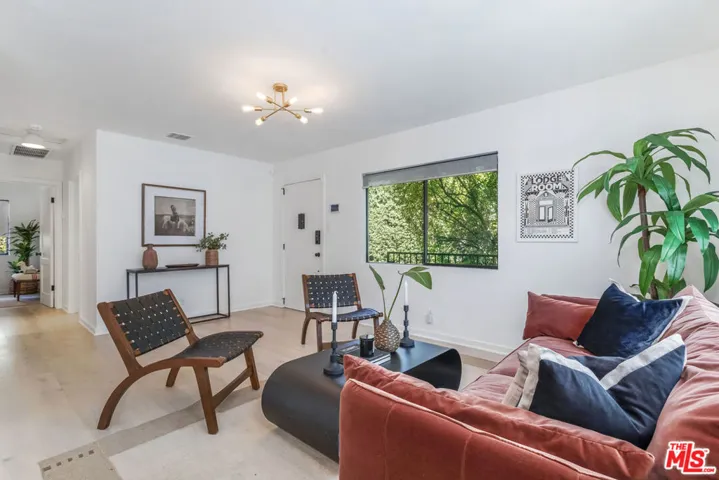 2920 Reservoir Street, Los Angeles, California 90026