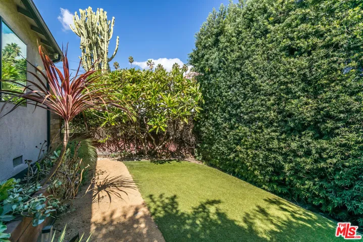 2920 Reservoir Street, Los Angeles, California 90026