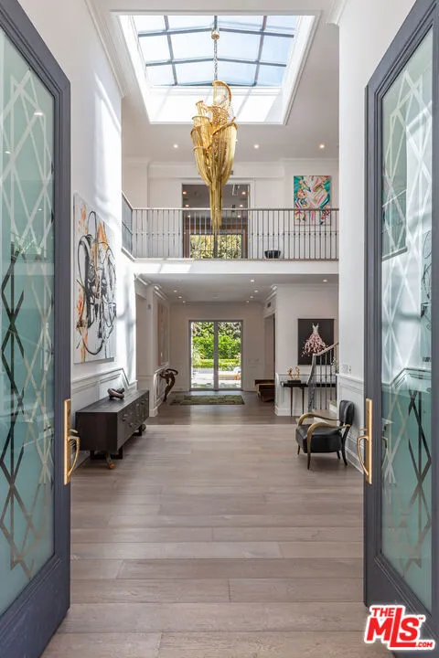 1000 N Norman Place, Los Angeles, California 90049 home-pic-3