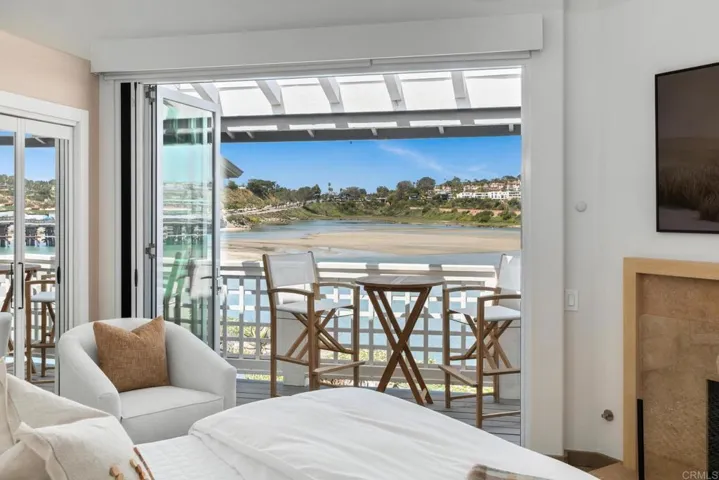 2923 Sandy Pointe 8, Del Mar, California 92014