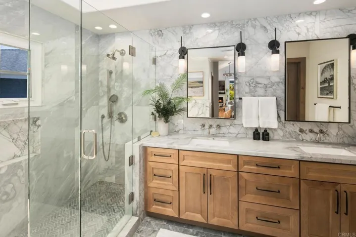 2923 Sandy Pointe 8, Del Mar, California 92014