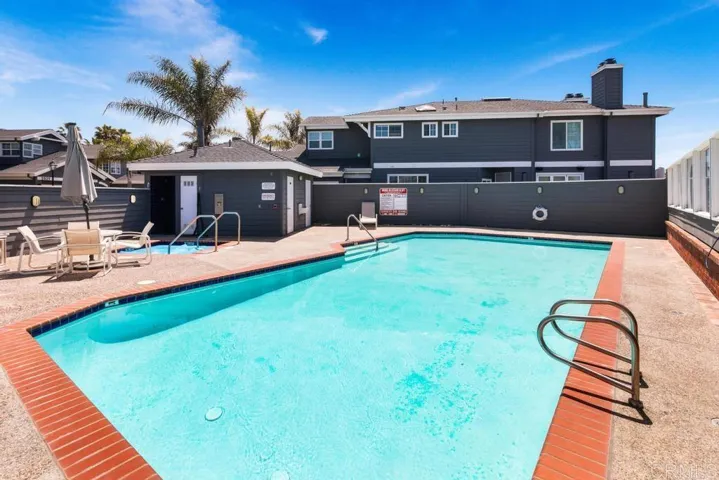 2923 Sandy Pointe 8, Del Mar, California 92014