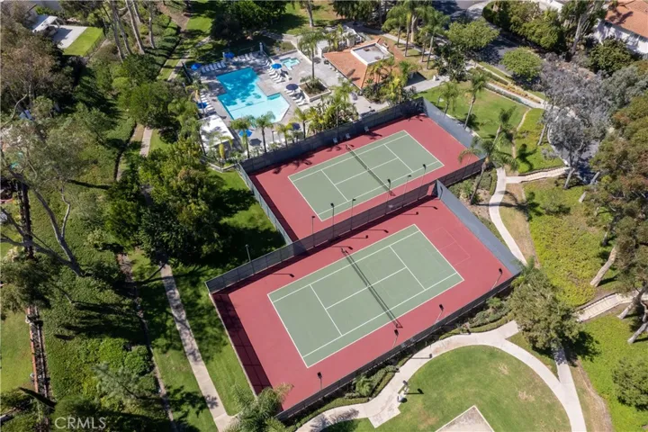 Serrano Park Tennis Courts