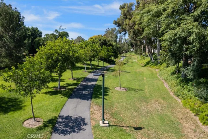 Serrano Park Greenbelt