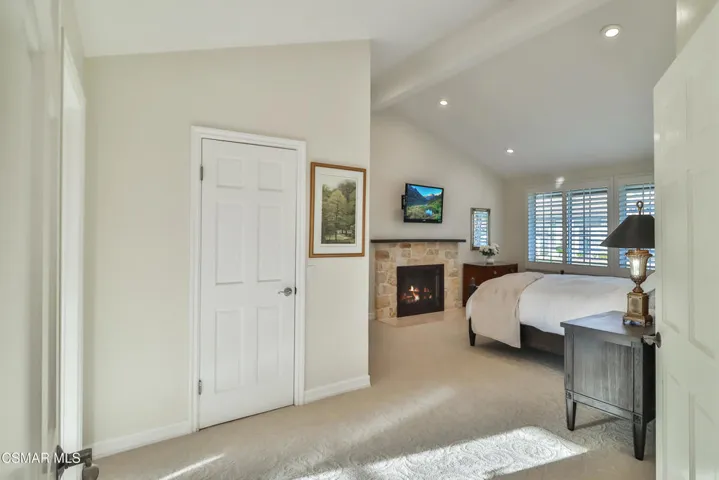 jPrimary Bedroom Suite1