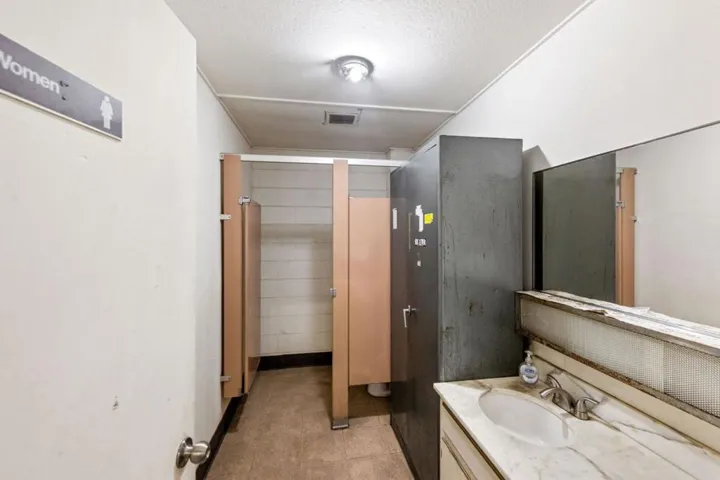 Womens Restroom