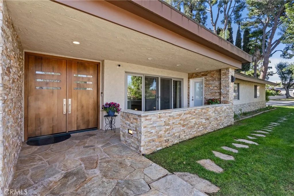 2018 Palisades Drive, Fullerton, California 92831 home-pic-4