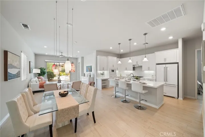 Dining Area and Kitchen Overview