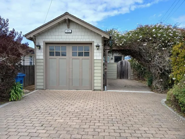415 Spruce Street, Half Moon Bay, California 94019