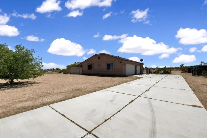8895 Goss Road, Victorville, California 92392