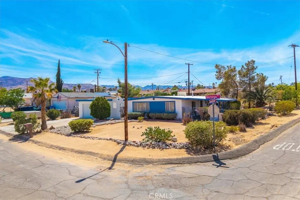 5304 Morongo Road, 29 Palms, California 92277 home-pic-27