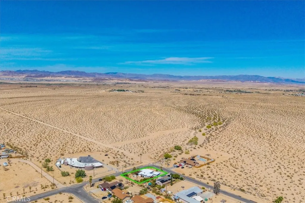 5304 Morongo Road, 29 Palms, California 92277 home-pic-40