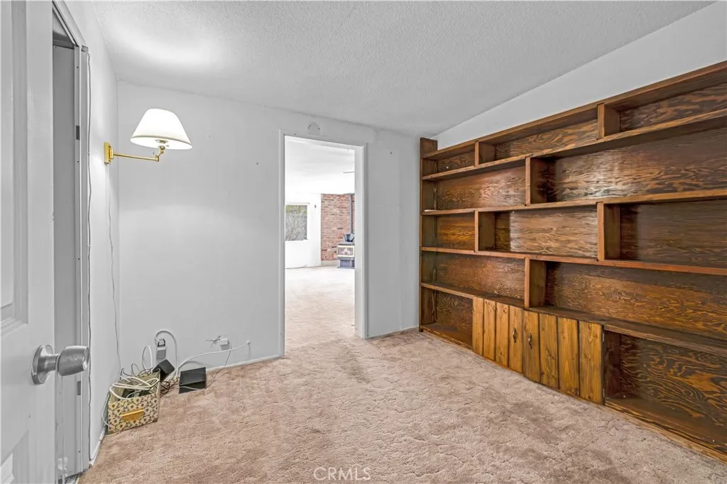 5304 Morongo Road, 29 Palms, California 92277 home-pic-17
