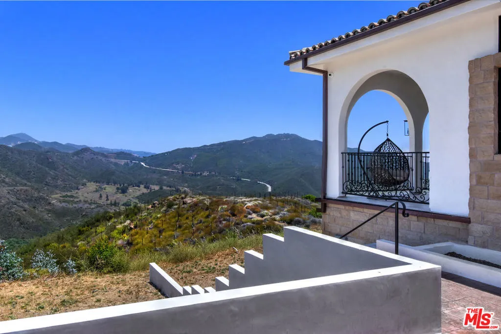 33182 Mulholland Highway, Malibu, California 90265 home-pic-14