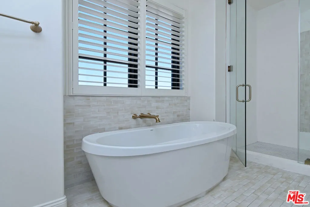 33182 Mulholland Highway, Malibu, California 90265 home-pic-42