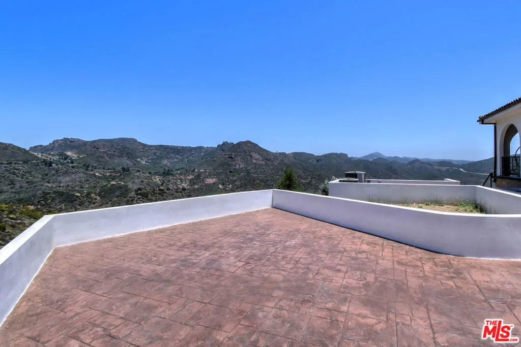 33182 Mulholland Highway, Malibu, California 90265 home-pic-12