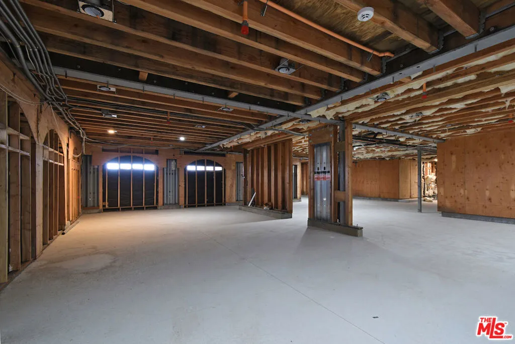 33182 Mulholland Highway, Malibu, California 90265 home-pic-59