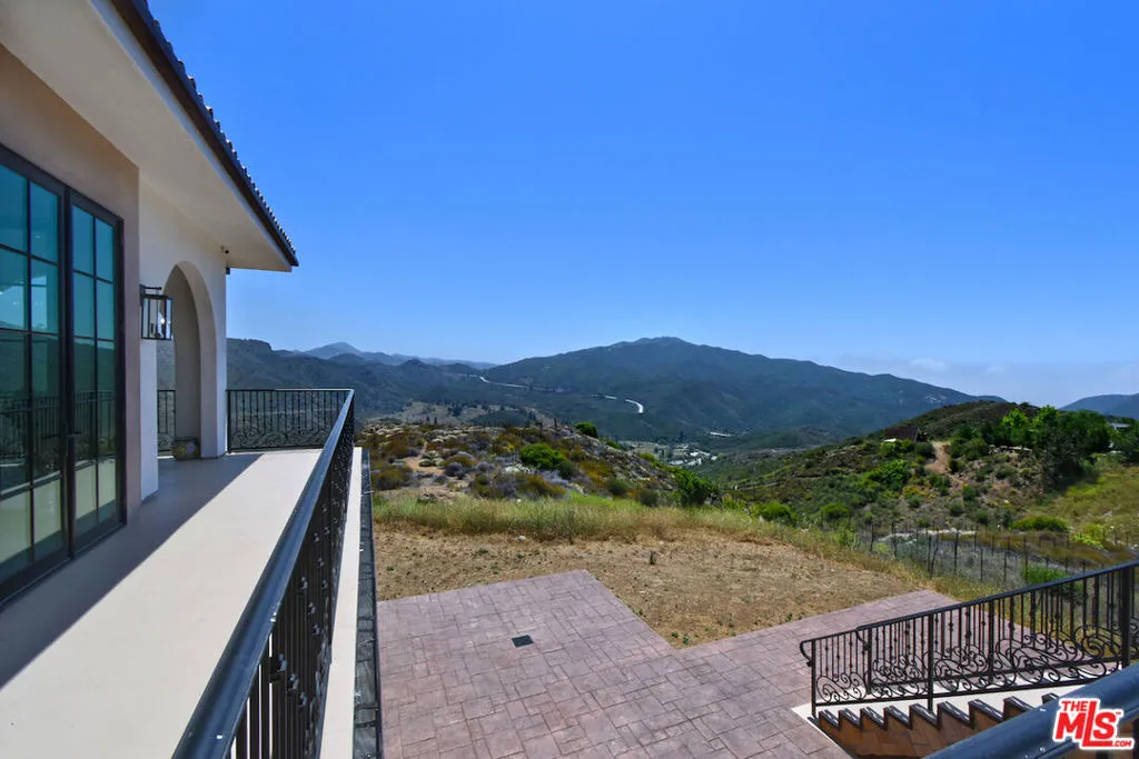 33182 Mulholland Highway, Malibu, California 90265 home-pic-61