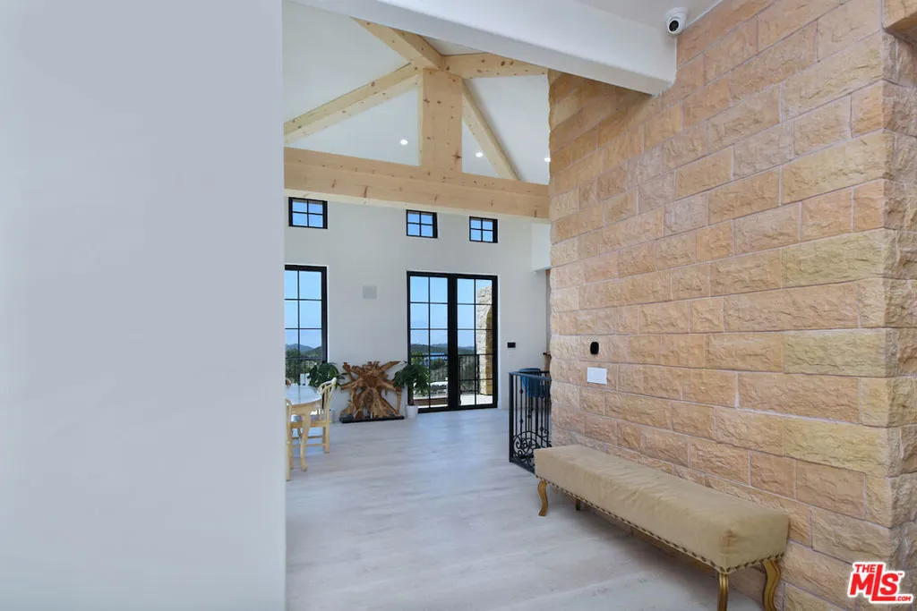 33182 Mulholland Highway, Malibu, California 90265 home-pic-18