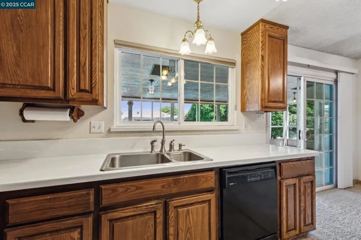 1519 Daisy Way, Antioch, California 94509