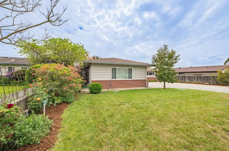 29 Karen Drive, Watsonville, California 95076
