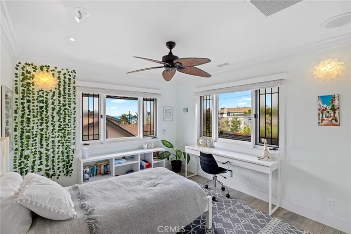 649 Anita Street, Laguna Beach, California 92651