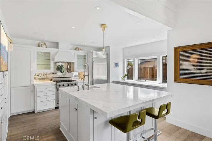 649 Anita Street, Laguna Beach, California 92651