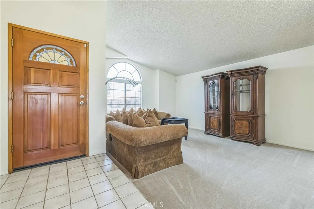 26323 Corona Drive, Helendale, California 92342 home-pic-4