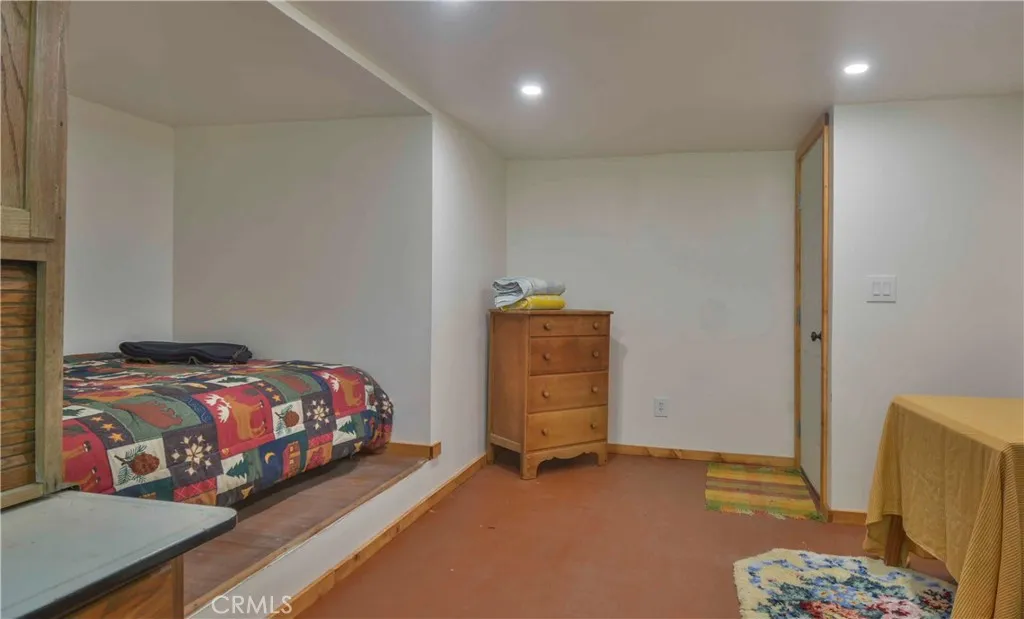 230 Fremont Road, Lake Arrowhead, California 92352 home-pic-37