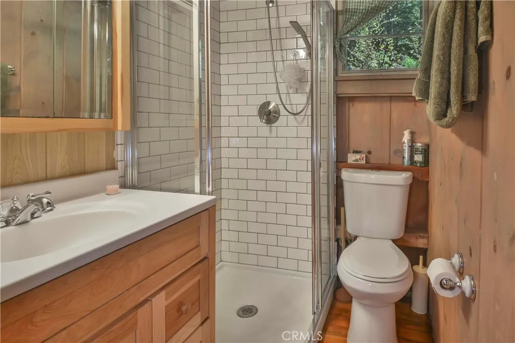 230 Fremont Road, Lake Arrowhead, California 92352 home-pic-11