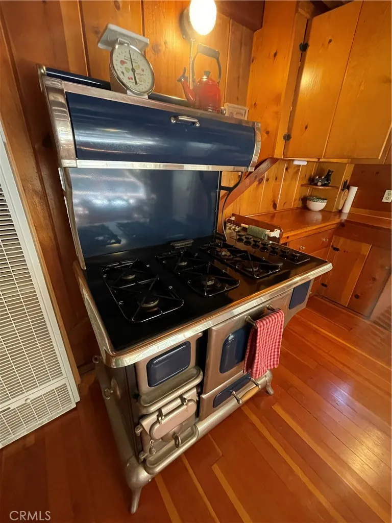 230 Fremont Road, Lake Arrowhead, California 92352 home-pic-17