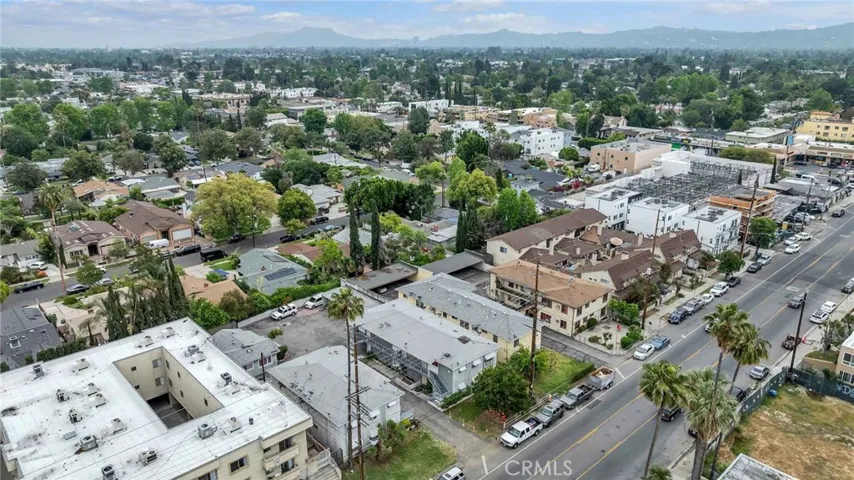 6862 Hazeltine Avenue, Van Nuys, California 91405