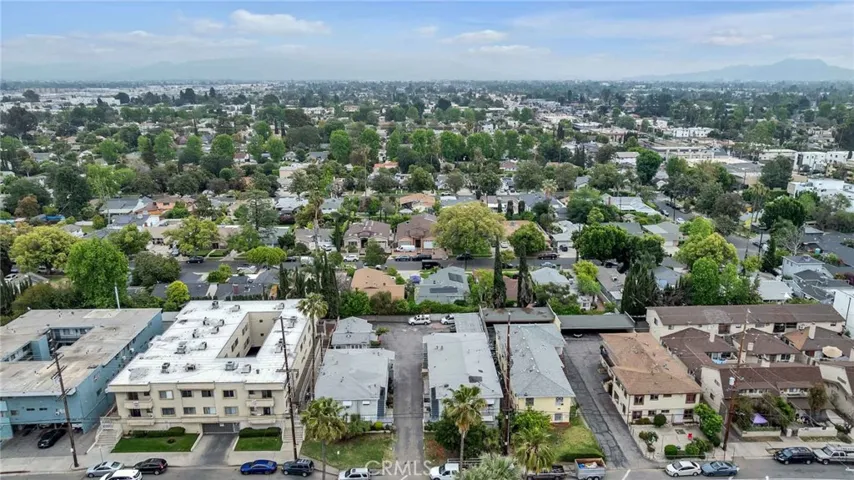 6862 Hazeltine Avenue, Van Nuys, California 91405