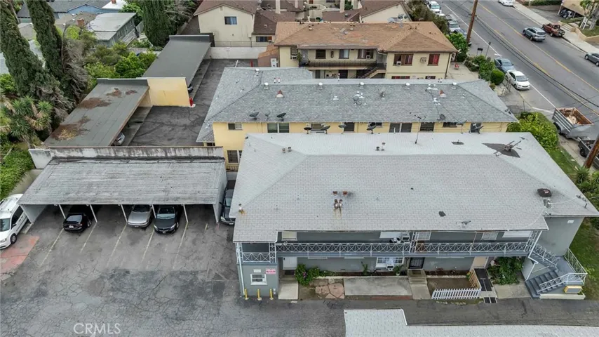 6862 Hazeltine Avenue, Van Nuys, California 91405