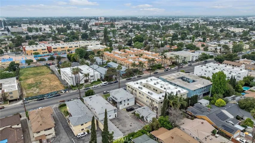 6862 Hazeltine Avenue, Van Nuys, California 91405