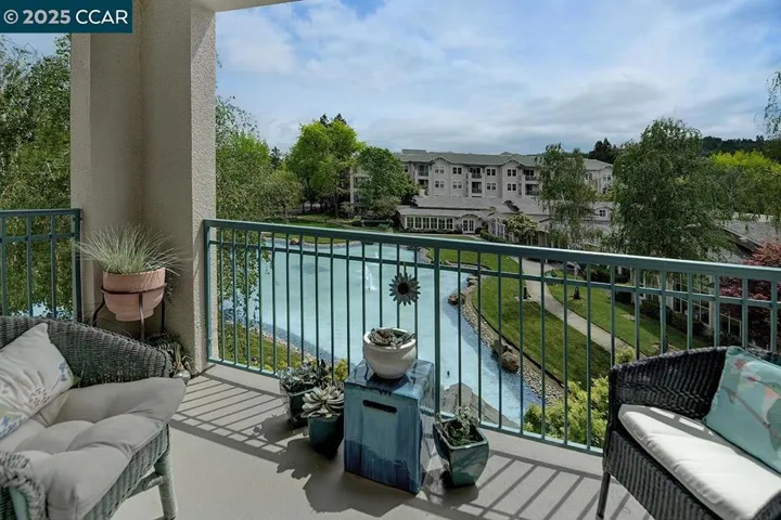 1840 Tice Creek 2326, Walnut Creek, California 94595