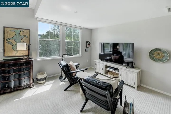 1840 Tice Creek 2326, Walnut Creek, California 94595