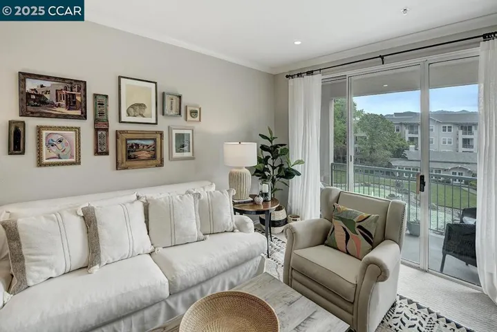 1840 Tice Creek 2326, Walnut Creek, California 94595