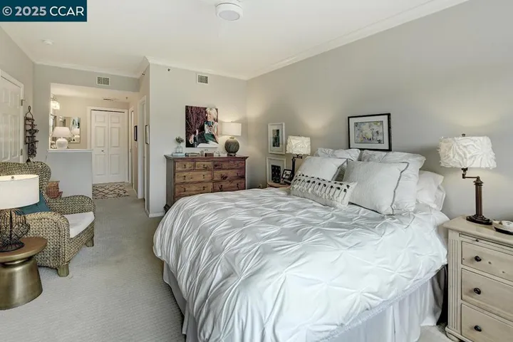 1840 Tice Creek 2326, Walnut Creek, California 94595