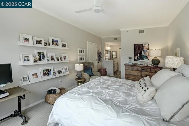 1840 Tice Creek 2326, Walnut Creek, California 94595