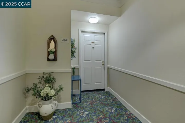 1840 Tice Creek 2326, Walnut Creek, California 94595